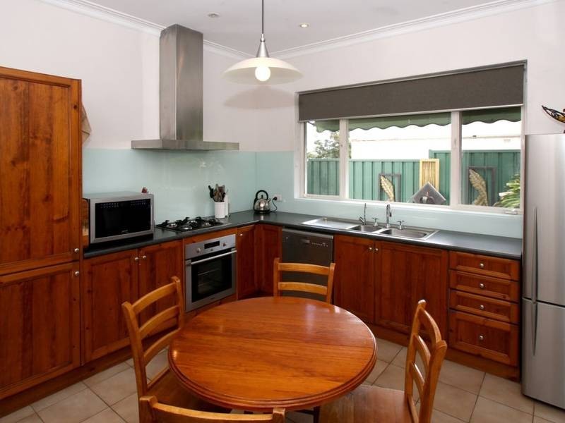 33 Lamington Ave, Seacliff Park SA 5049