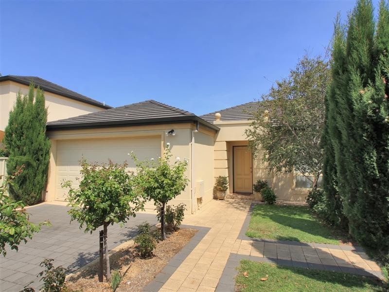 50b Downing Street, Hove SA 5048