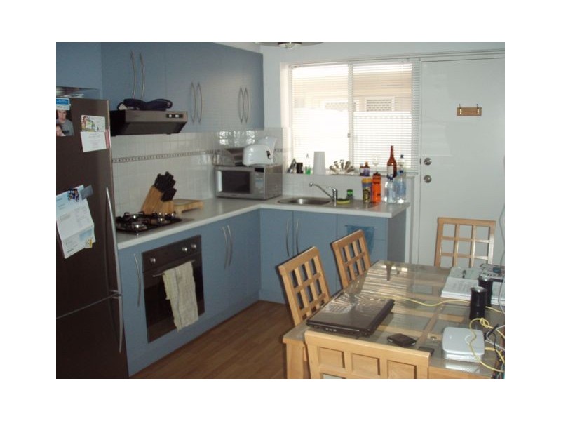 3/27 Military Road, West Beach SA 5024