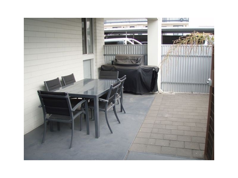 3/27 Military Road, West Beach SA 5024