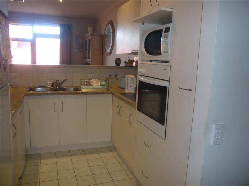 9/80 Moseley Street (Kapara Mews), Glenelg South SA 5045