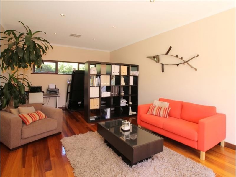 1 Mayfair Avenue, Somerton Park SA 5044