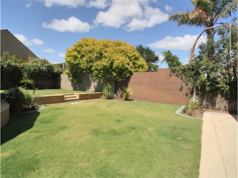 1 Mayfair Avenue, Somerton Park SA 5044