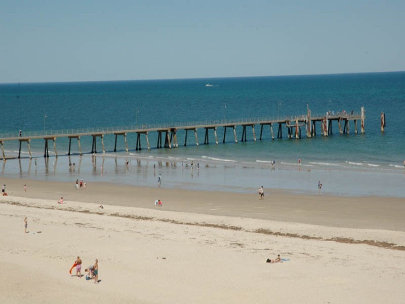 402/19 Holdfast Promenade, Glenelg SA 5045