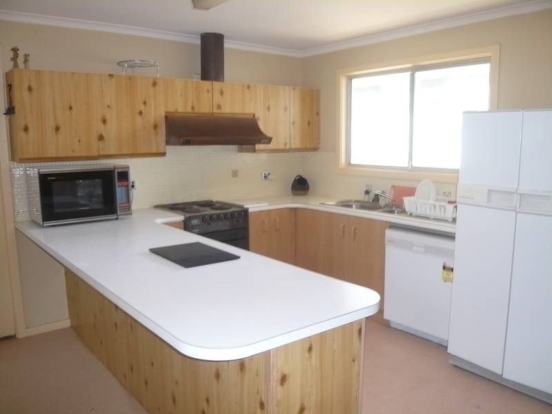 37 Russell Ave, Seacombe Gardens SA 5047