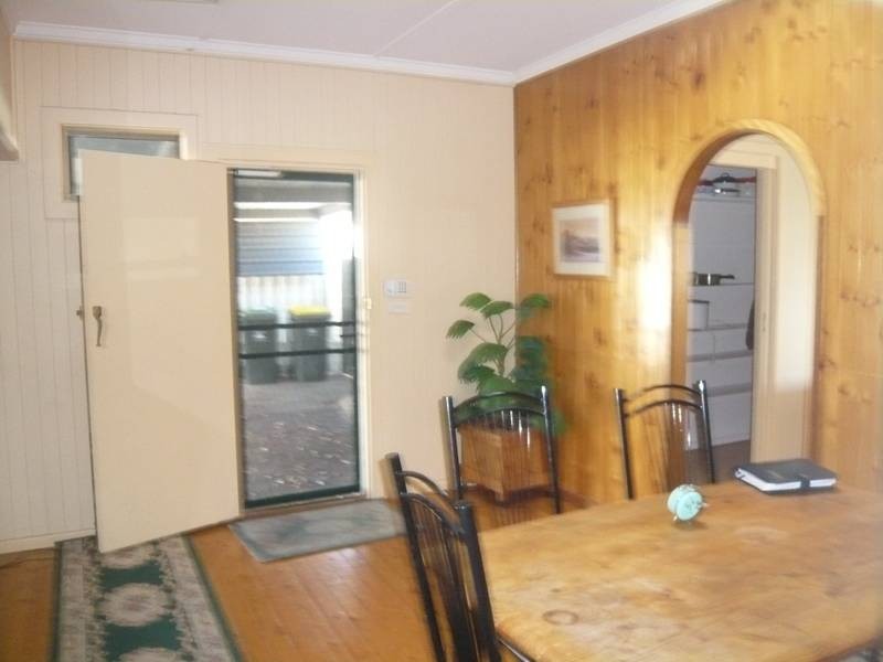 37 Russell Ave, Seacombe Gardens SA 5047