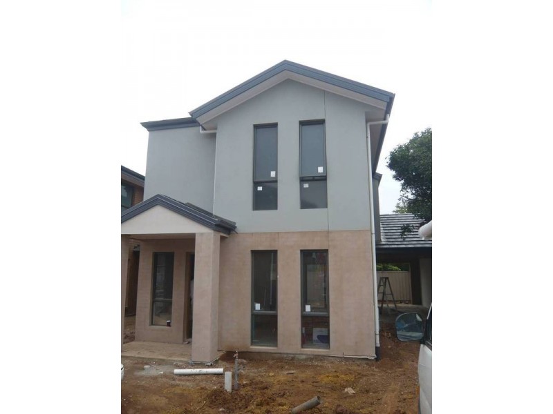 13,a & b Greenglade Drive, Mitchell Park SA 5043