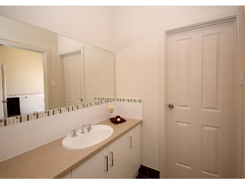 51 & 51a Sunshine Ave, Warradale SA 5046