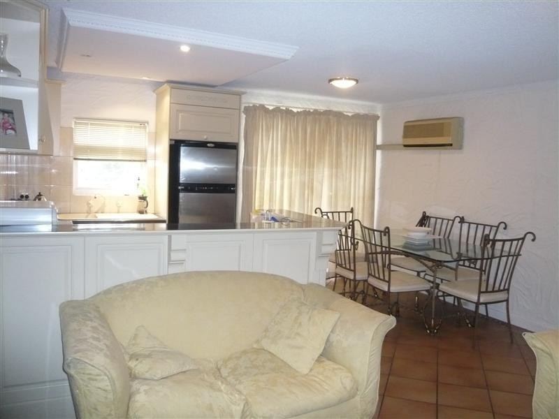 8/35 Nile Street, Glenelg SA 5045