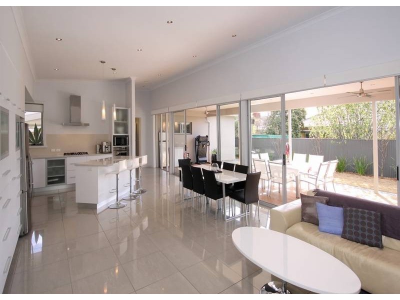 1 Acacia Street, Seacliff SA 5049