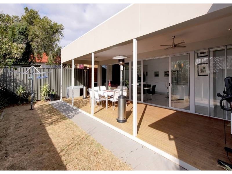 1 Acacia Street, Seacliff SA 5049