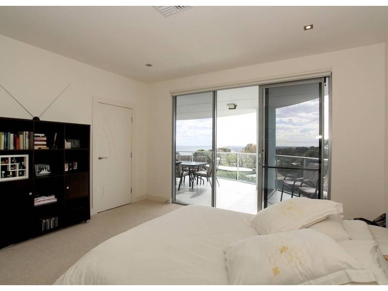 5 Bakewell Crescent, Marino SA 5049