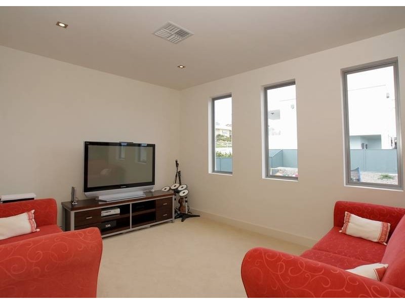 5 Bakewell Crescent, Marino SA 5049
