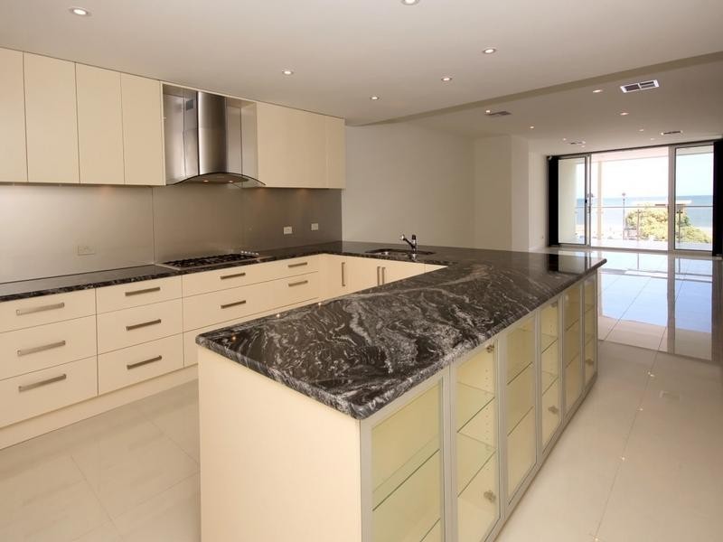 1/220 Esplanade, Seacliff SA 5049