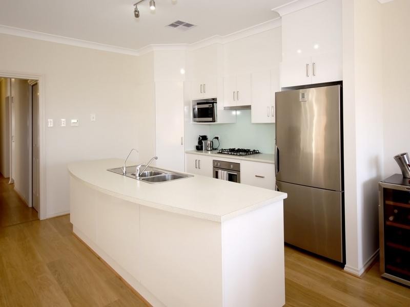 12 Cairns Avenue, Warradale SA 5046