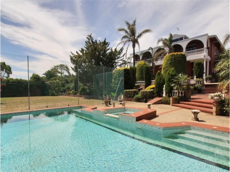 4 Bungey Avenue, Somerton Park SA 5044