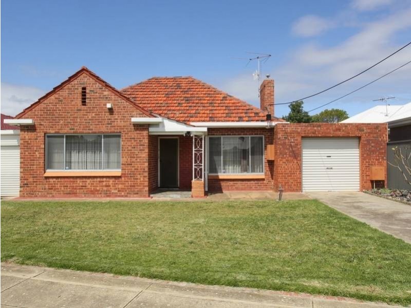 18 Gunnawarra Ave, Camden Park SA 5038
