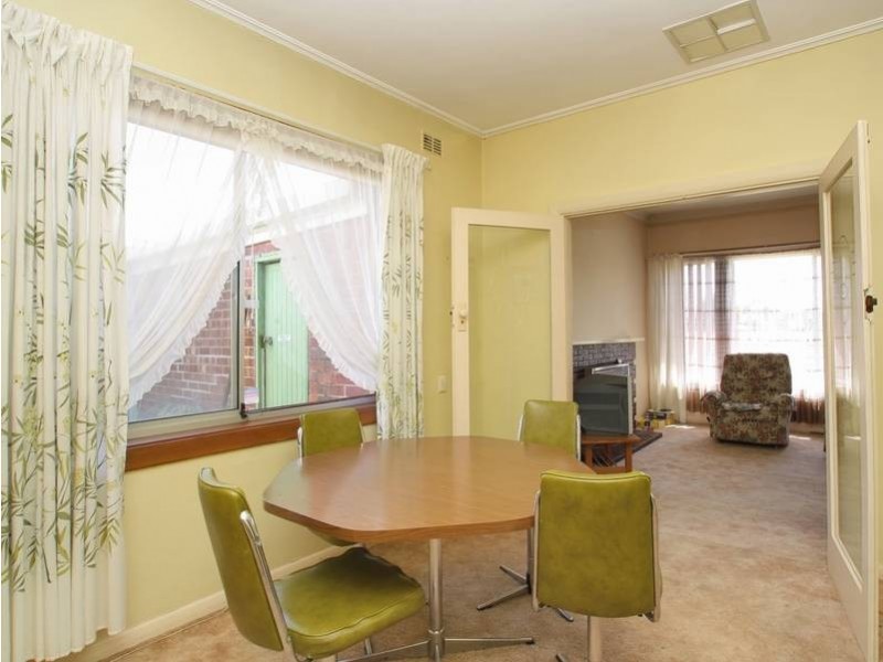 18 Gunnawarra Ave, Camden Park SA 5038
