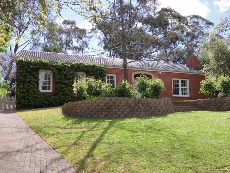 10 Upper Sturt Road, Belair SA 5052