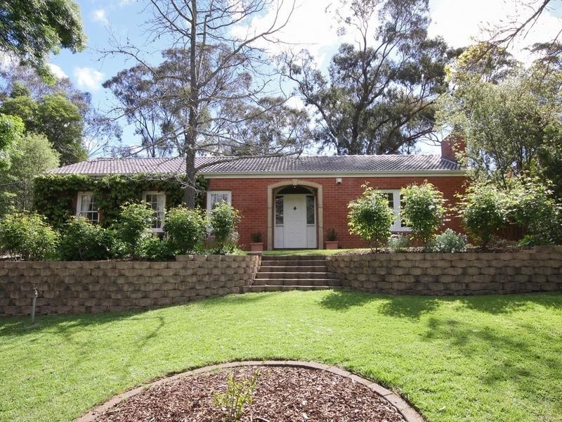 10 Upper Sturt Road, Belair SA 5052