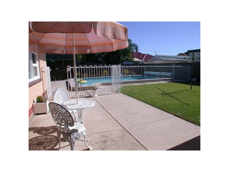 21 Fairway Avenue, Glenelg North SA 5045