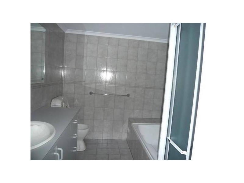 4/42 Durham Street, Glenelg SA 5045