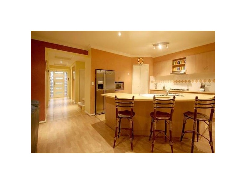 10 Brampton Court, Hallett Cove SA 5158