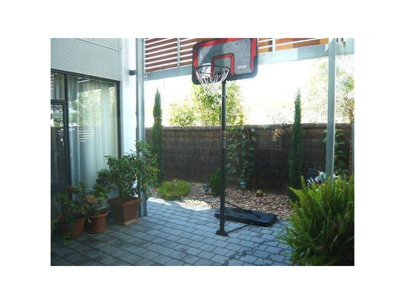 16B High Street, Glenelg SA 5045