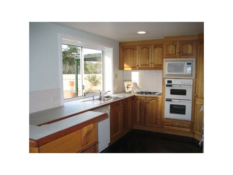 10 Forrest Avenue, Valley View SA 5093