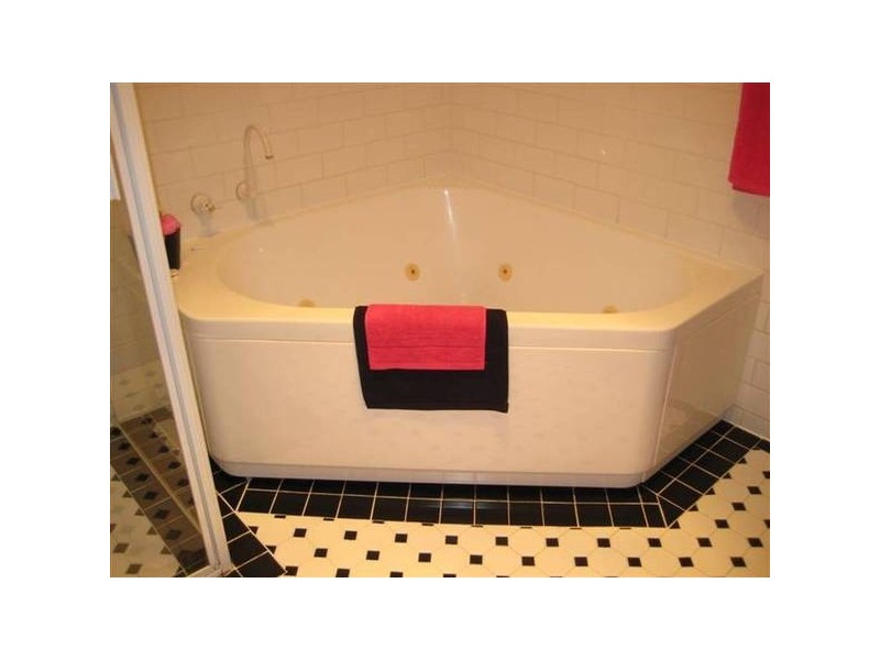 10 Forrest Avenue, Valley View SA 5093