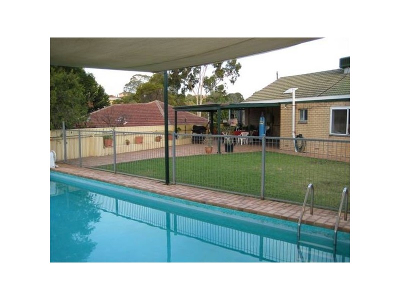 10 Forrest Avenue, Valley View SA 5093