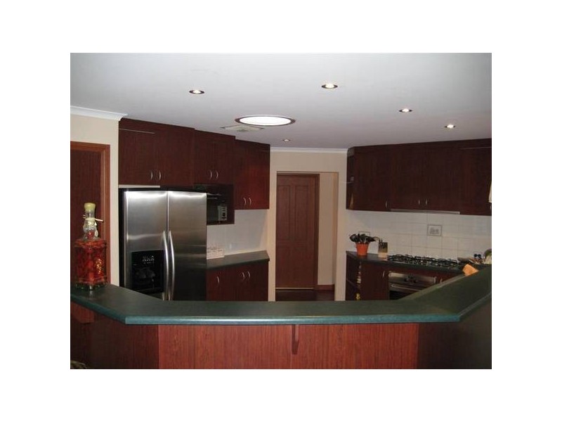 12 Brampton Court, Hallett Cove SA 5158