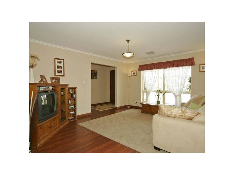 12 Brampton Court, Hallett Cove SA 5158