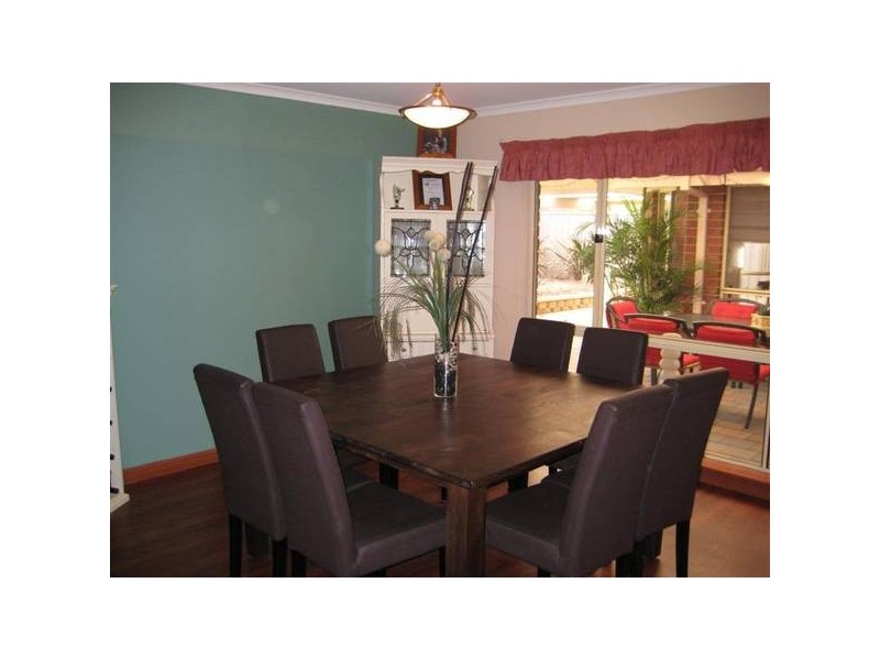 12 Brampton Court, Hallett Cove SA 5158