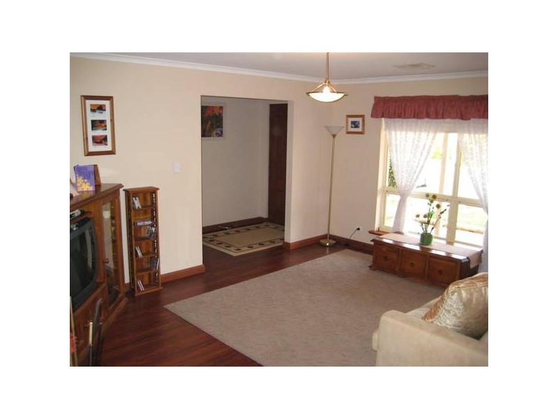 12 Brampton Court, Hallett Cove SA 5158