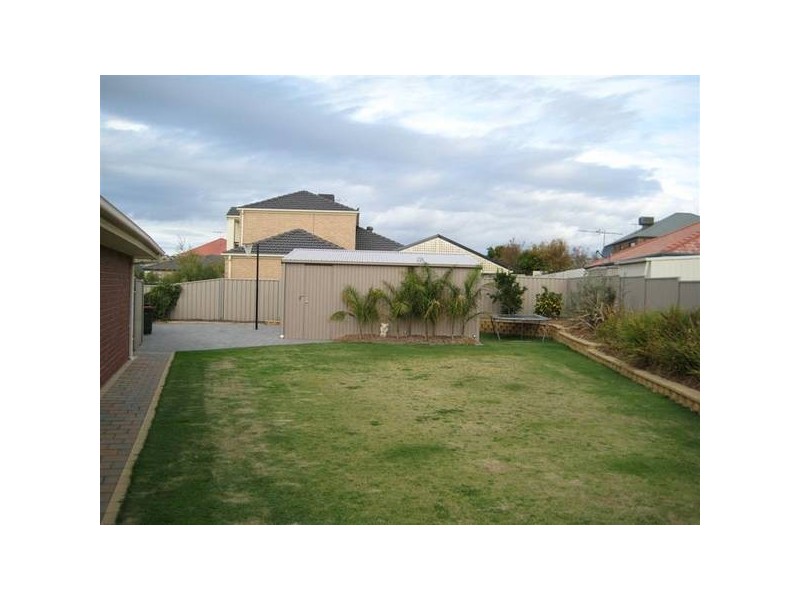 12 Brampton Court, Hallett Cove SA 5158