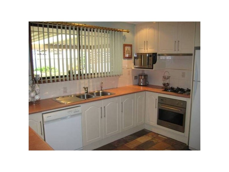 9 Lerunna Avenue, Hallett Cove SA 5158