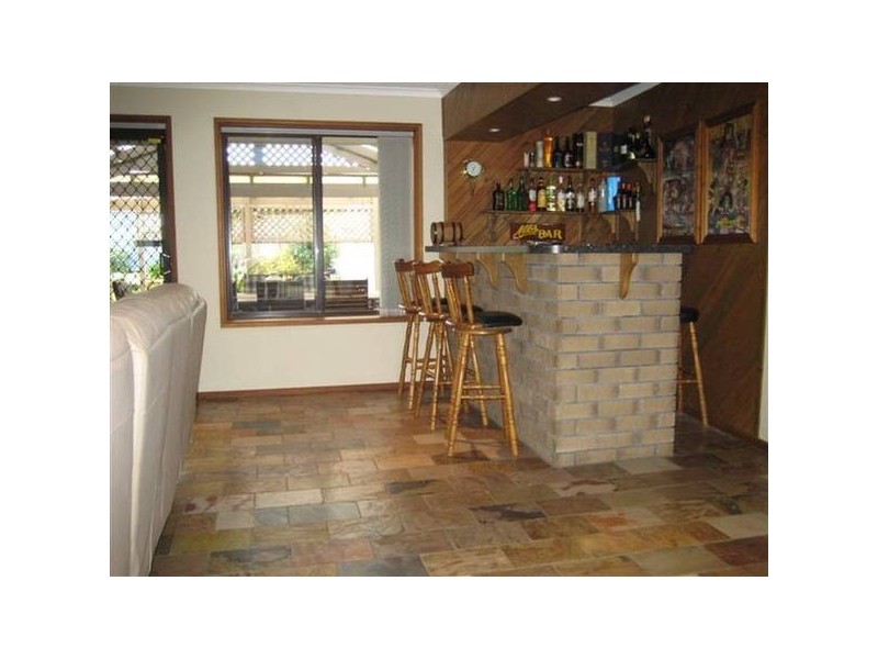 9 Lerunna Avenue, Hallett Cove SA 5158