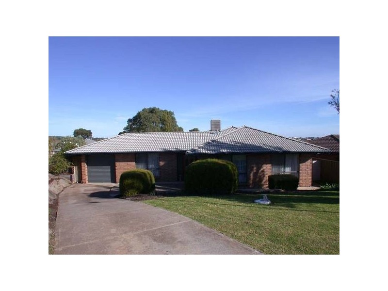 8 Eloise Court, Woodcroft SA 5162