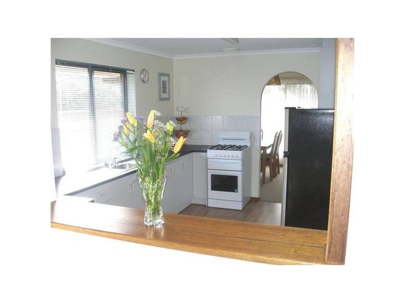 8 Eloise Court, Woodcroft SA 5162