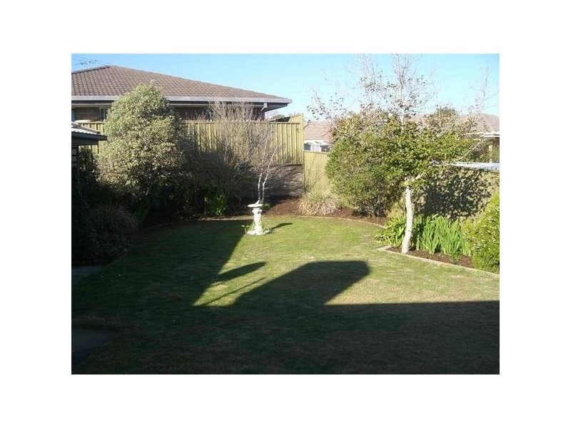 8 Eloise Court, Woodcroft SA 5162