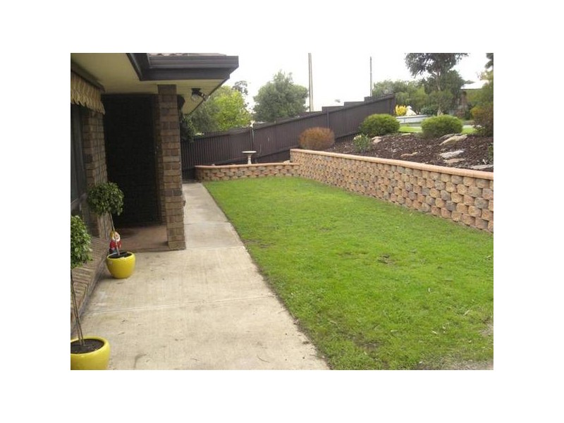 12 Valleyview Crescent, Hackham West SA 5163