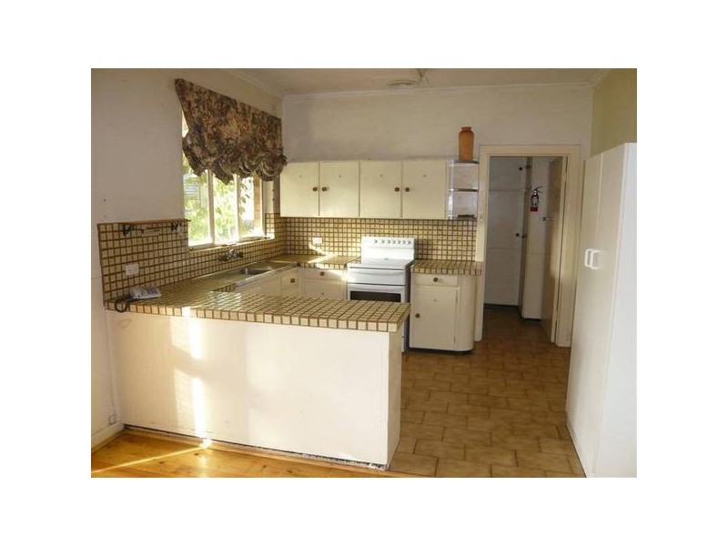13 Greenglade Drive, Mitchell Park SA 5043