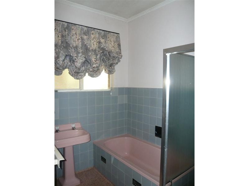13 Greenglade Drive, Mitchell Park SA 5043