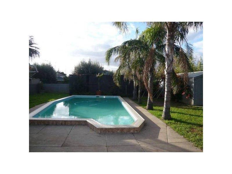 13 Greenglade Drive, Mitchell Park SA 5043