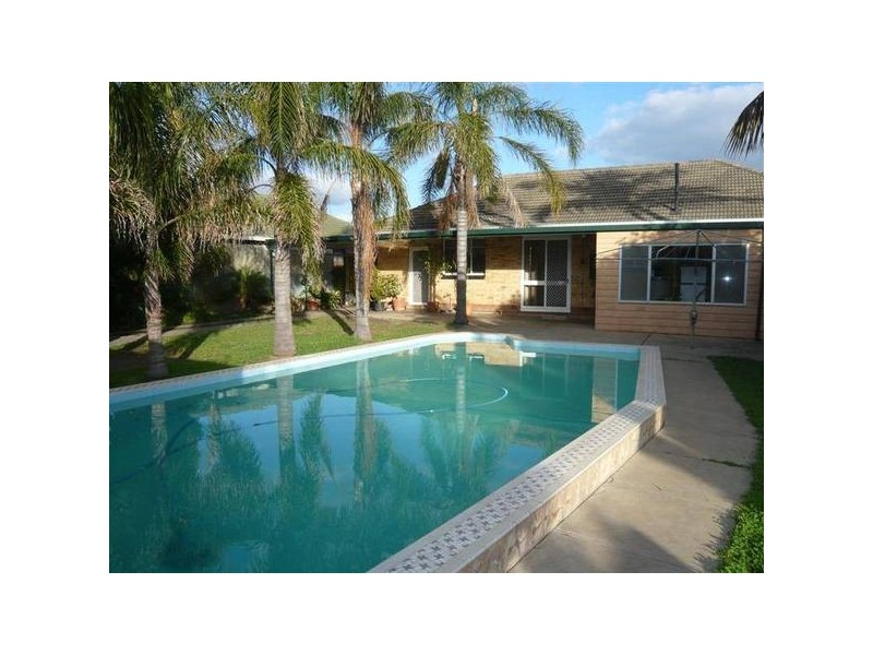 13 Greenglade Drive, Mitchell Park SA 5043