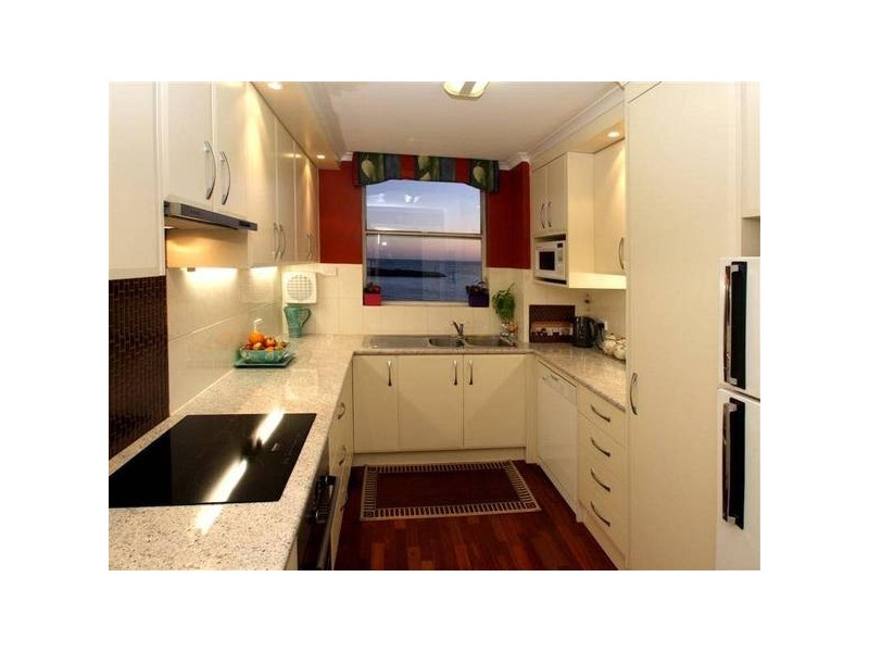 4a/13-14 North Esplanade, Glenelg North SA 5045
