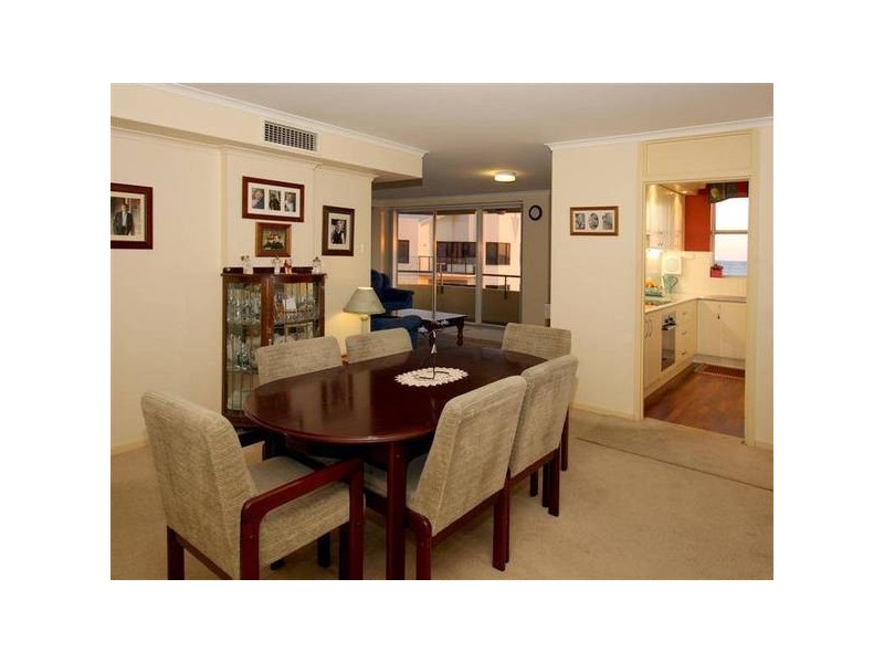 4a/13-14 North Esplanade, Glenelg North SA 5045