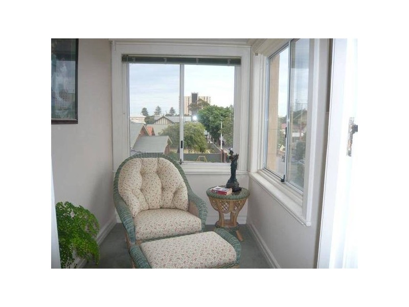 6/8 Giles Avenue, Glenelg SA 5045