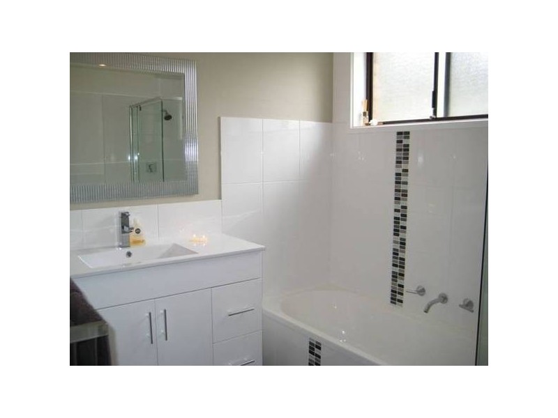 6 Rosemont Avenue, Woodcroft SA 5162